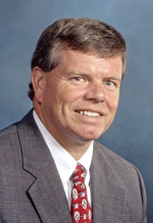 Hallett Mathews, M.D. Joins Paradigm Spine