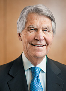 John Brown Receives First-Ever AdvaMed Lifetime Achievement Award