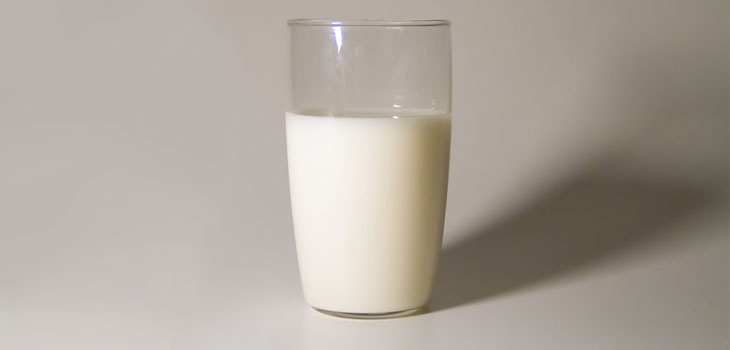 Milk Increases Hip Fracture Risk for Males