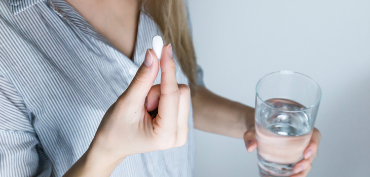 Women on Bisphosphonates: 25% Lower Risk of Knee Replacement