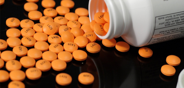Switching Knee Arthroplasty Patients From Anticoagulants to Aspirin