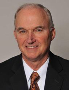 Jerry Engh, M.D. Receives 2018 AAHKS Humanitarian Award