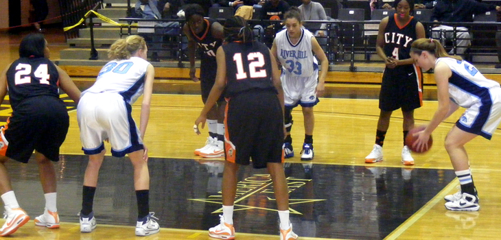 Playing Multiple Sports Lowers Hip, Knee Injury Risk
