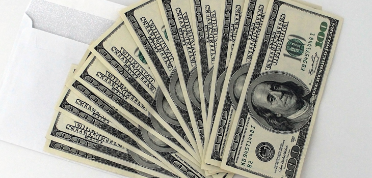 Texas Ortho Surgeon to Pay $300K to Settle Kickback Allegations