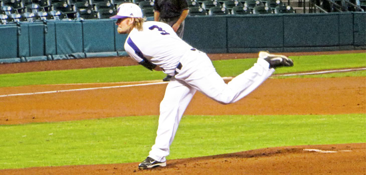 Weak Lower Extremities May Increase Risk for Elbow Injury