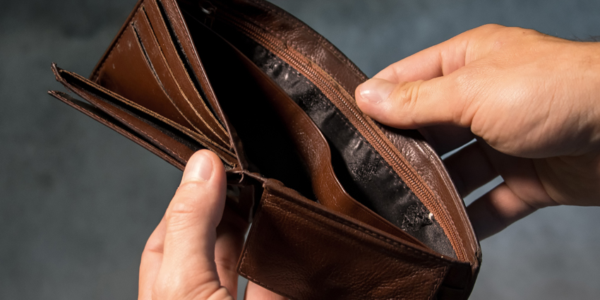 Survey Reveals That Ortho Surgeon Salaries Have Dropped