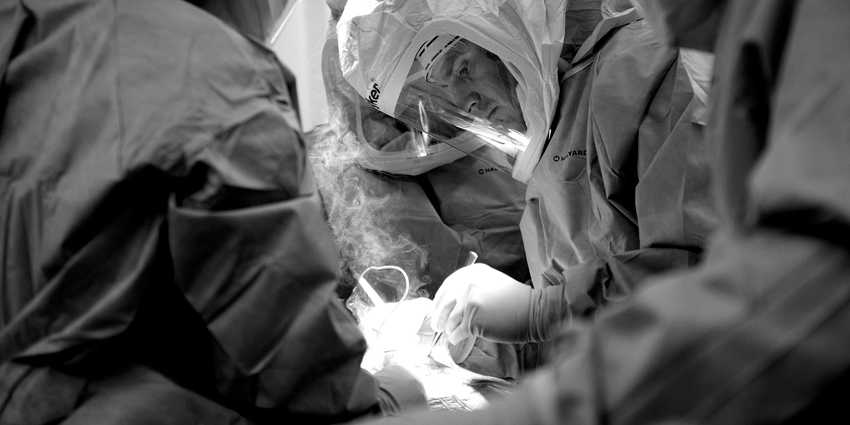 TKA: Manipulation Under Anesthesia Boosts PJI, Revision Risk?