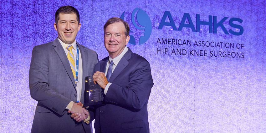10-Year Patella Outcome Study Wins AAHKS Award