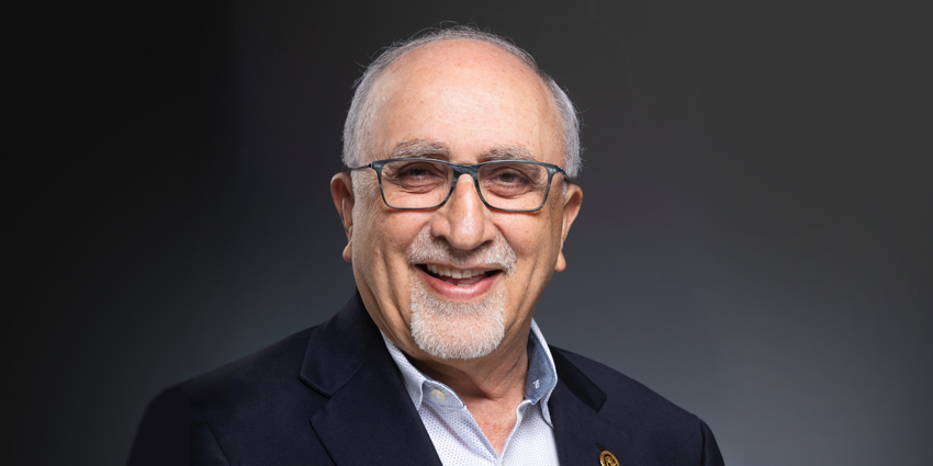Behrooz Akbarnia, M.D. Honored With NASS Leon Wiltse Award
