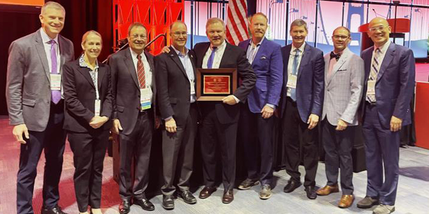 AAOS’s Vaughn Award Given to MOON Shoulder Group