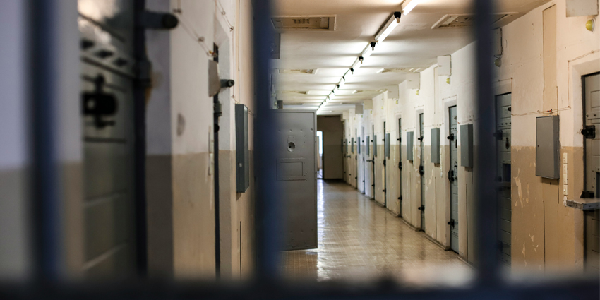 Ortho Surgeon Receives 16 Month Prison Sentence