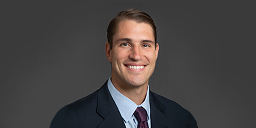 Rob Burnett, M.D. Joins Midwest Orthopaedics at Rush