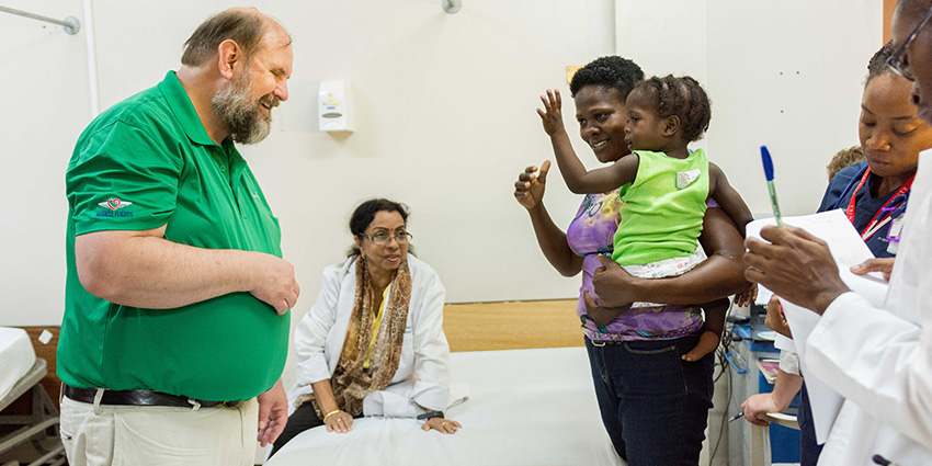 Eric Gordon, M.D. Wins Humanitarian Award From POSNA
