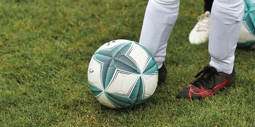ACL Tears in Soccer: The Defender’s Dilemma